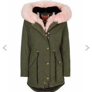 ISO: Moose Knuckles Steller XS/S